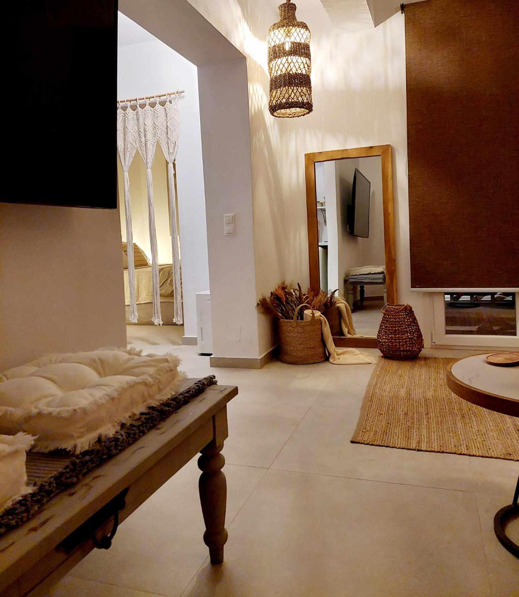 Maya Apartments, Modern And Convenient Apartments With Private Parking Скіатос Екстер'єр фото