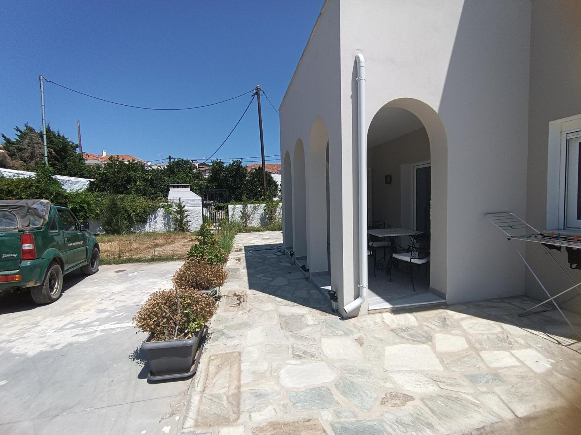 Maya Apartments, Modern And Convenient Apartments With Private Parking Скіатос Екстер'єр фото